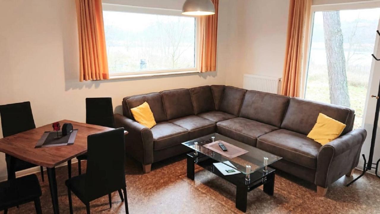 Ferienhaeuser Seewiesen Reimershagen Luaran gambar